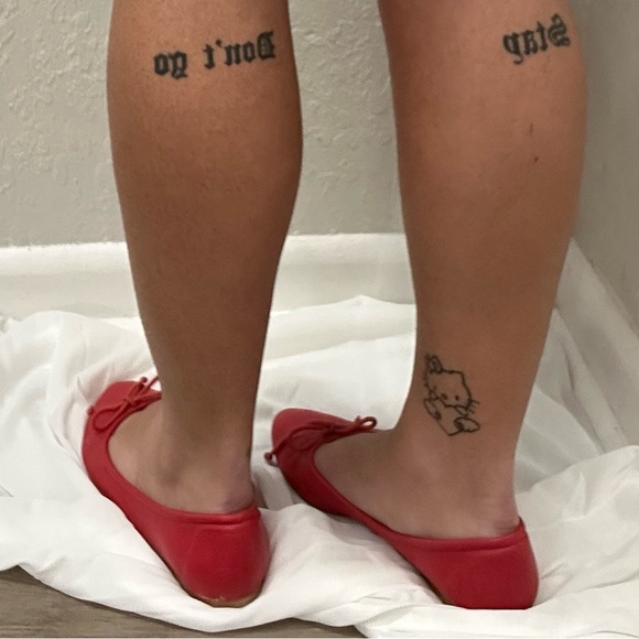 Vintage Red Ballet Flats with Bow/Ribbon Details - Picture 3 of 10